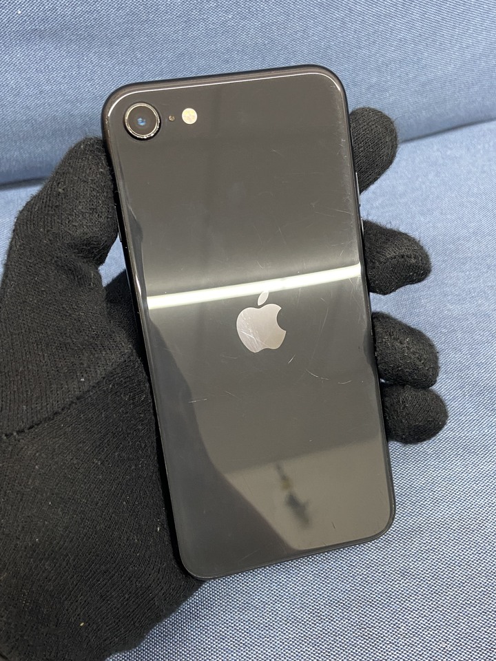 Apple IPhone SE 2 64G 黑色 SE2二手蘋果手機 單手機 電池90%