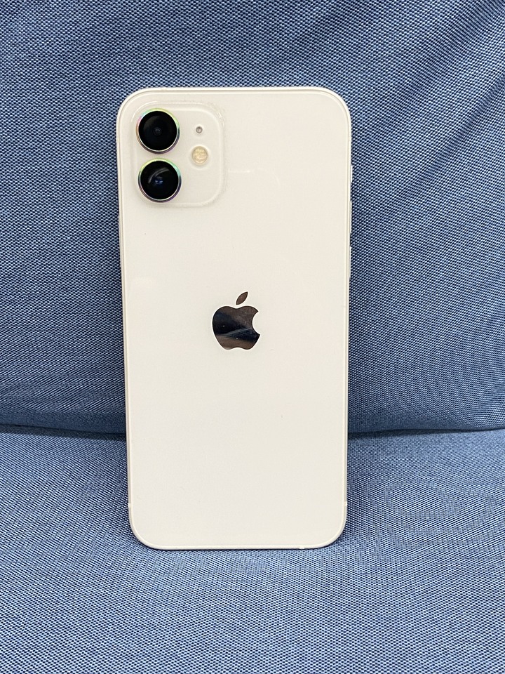 Apple IPhone 12 128G 蘋果手機 二手6.1吋5G手機 iPhone12
