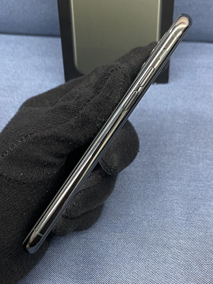 Apple IPhone 11 Pro 64G 二手大螢幕手機 5.8吋 iPhone11 Pro 綠色 C39CD6K