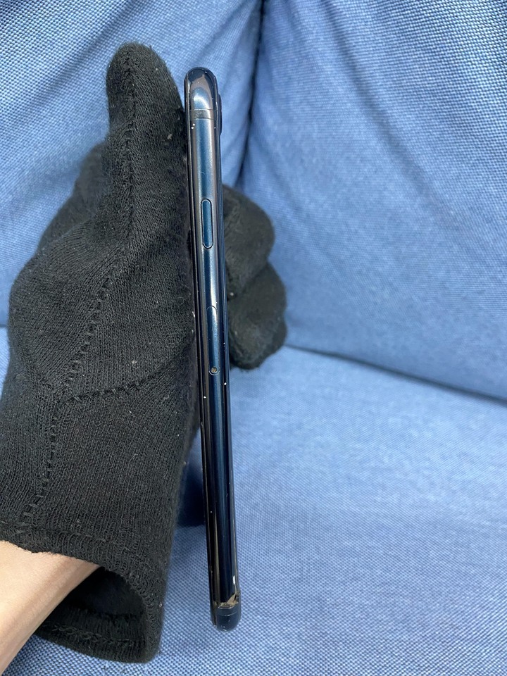 (螢幕背蓋裂痕) Apple IPhone SE3 64G SE 3 二手蘋果5G手機 黑藍色F027X