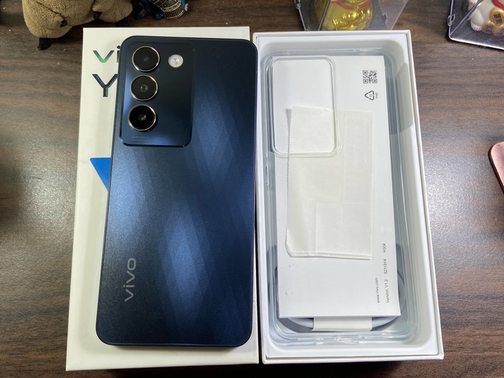 Vivo Y100 8G+256G 5G手機 保固一年 6.67吋大螢幕