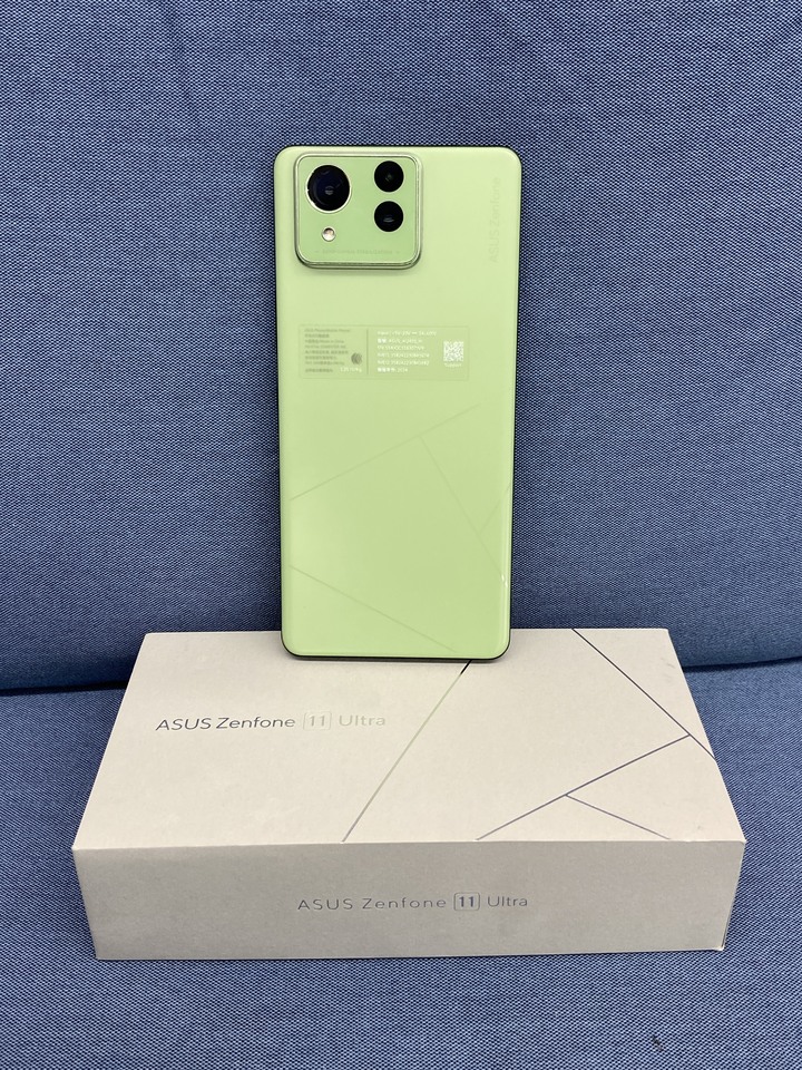 ASUS Zenfone 11 Ultra 12G+256G華碩手機 二手旗艦5G手機 台灣公司貨