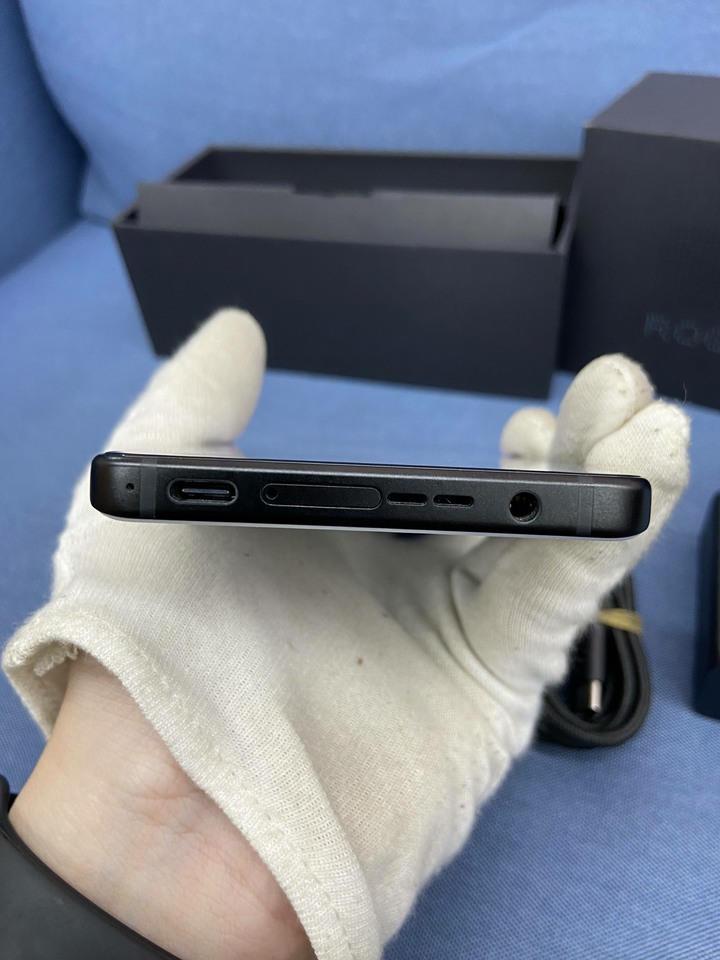 ASUS ROG Phone 9 5G 16+512G 二手華碩電競手機 Rog Phone9 台灣公司貨 白色