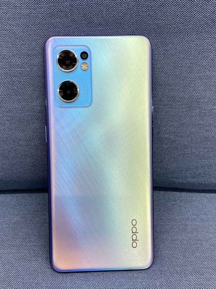 (電池續航普通)OPPO Reno 7 5G台版 8G+256G 二手手機 Reno7 淺藍色