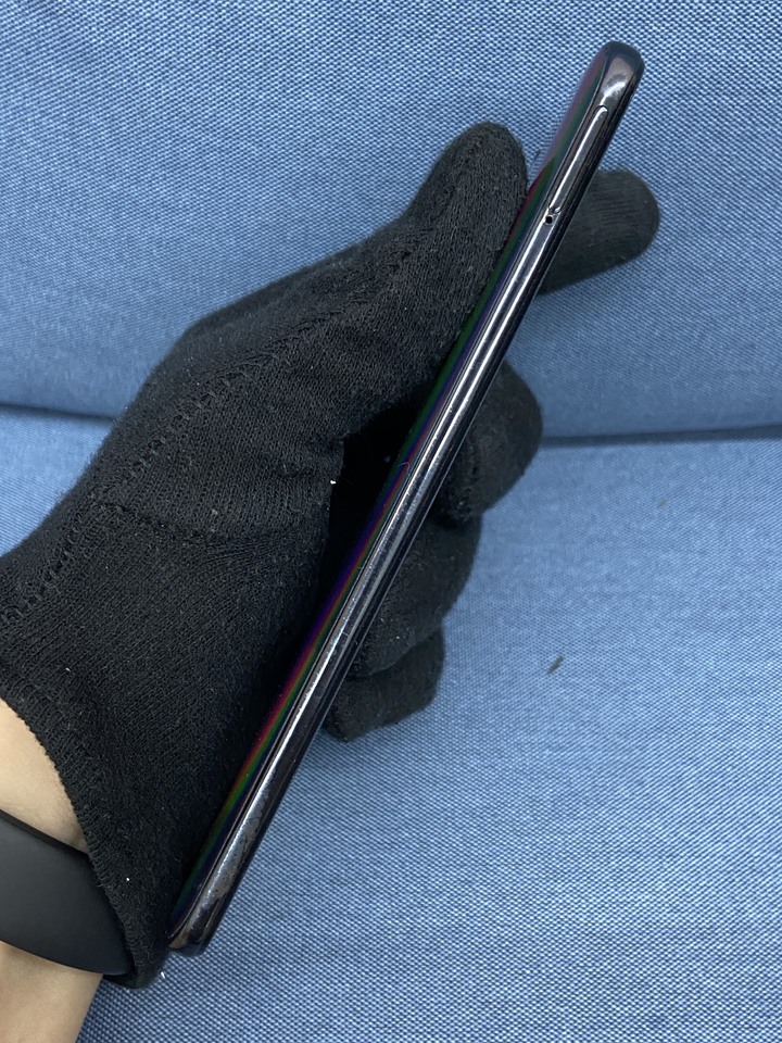 (螢幕有裂痕)Samsung A50 128G 黑色 二手三星大螢幕手機