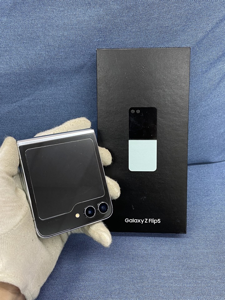Samsung Z Flip 5 5G 8G+256G Z flip5二手三星摺疊手機 第五代 綠色手機
