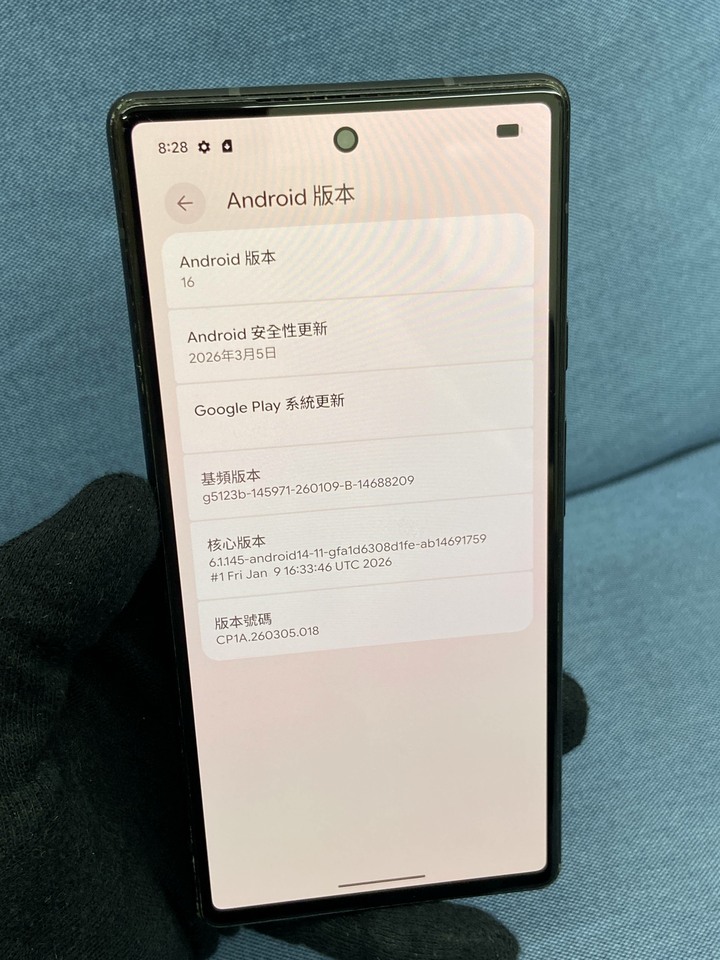 背蓋小裂 Google Pixel 6 128G 5G台版 二手手機 Pixel6