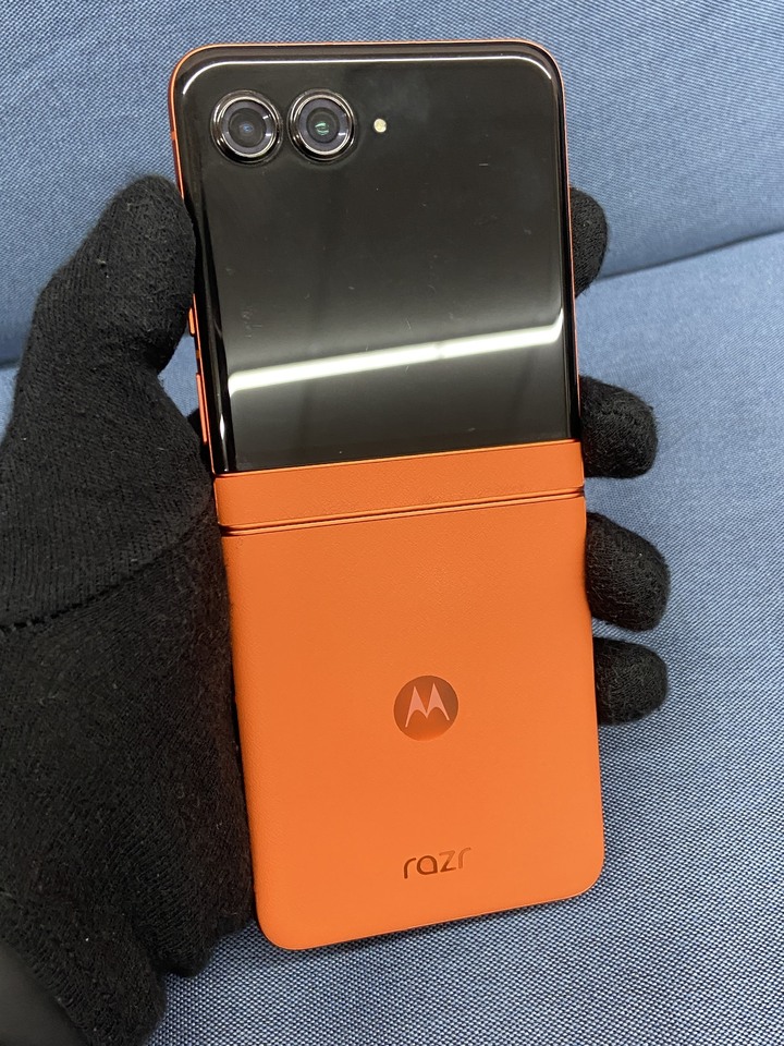 Motorola razr 50 (8G/256G) 摺疊旗艦手機 Flip razr50