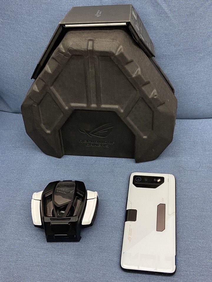 ASUS ROG Phone 7 Ultimate Rogphone7 U 7U 5G 16+512G 二手華碩電競手機
