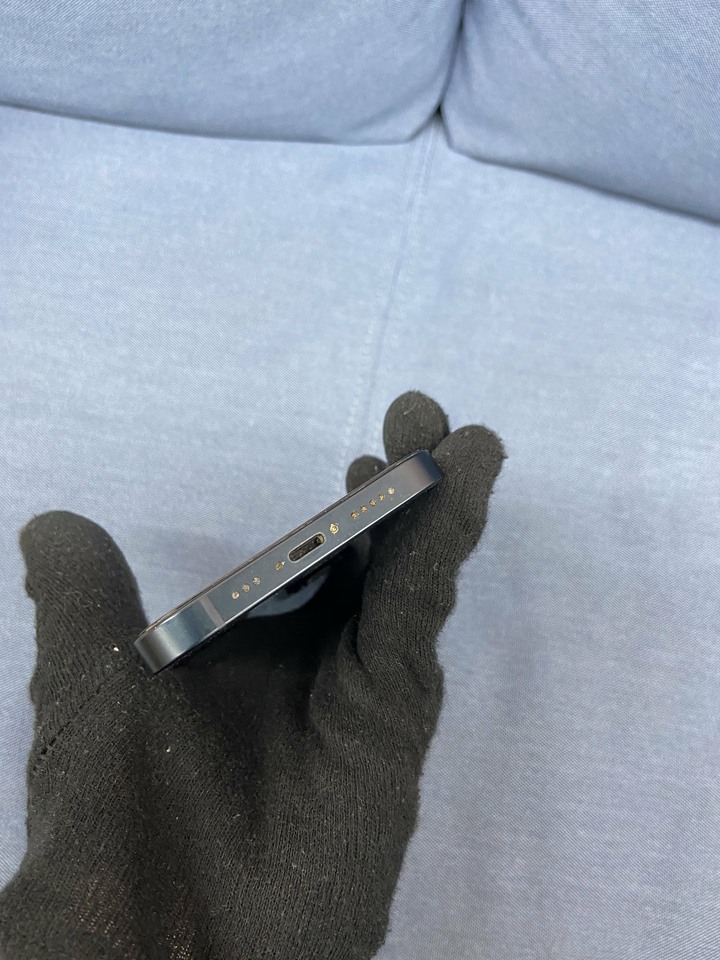 Apple IPhone 13 128G 6.1吋蘋果手機 黑藍色 IPhone13 LRHK4W