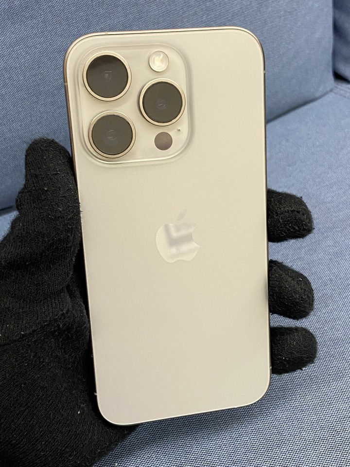 Apple IPhone 15 Pro 128G 二手蘋果手機IPhone15 Pro 鈦色