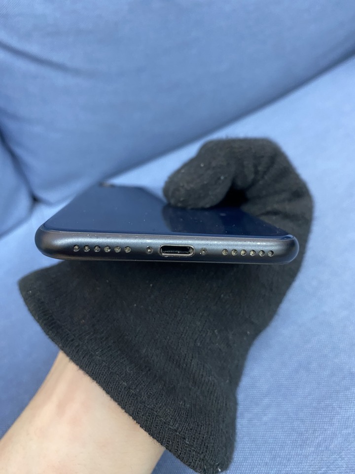 Apple IPhone SE3 SE 3 64G二手蘋果5G手機 2022 第三代 黑藍色DR2J9