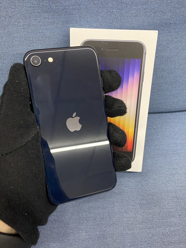盒裝Apple IPhone SE3 SE 3 128G二手蘋果5G手機 2022 第三代 黑色