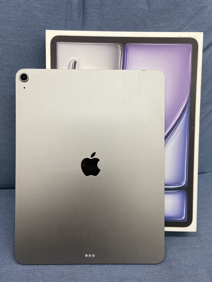 盒裝 Apple IPad Air 7 M3 13吋128G Air7 蘋果平板 二手 WIFI版 黑灰色 HL6LG9