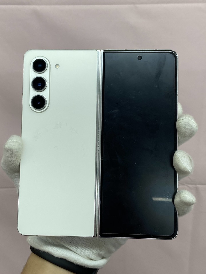 Samsung Z Fold 5 (12G/256G)5G二手三星摺疊手機 五代 米色手機 Fold5