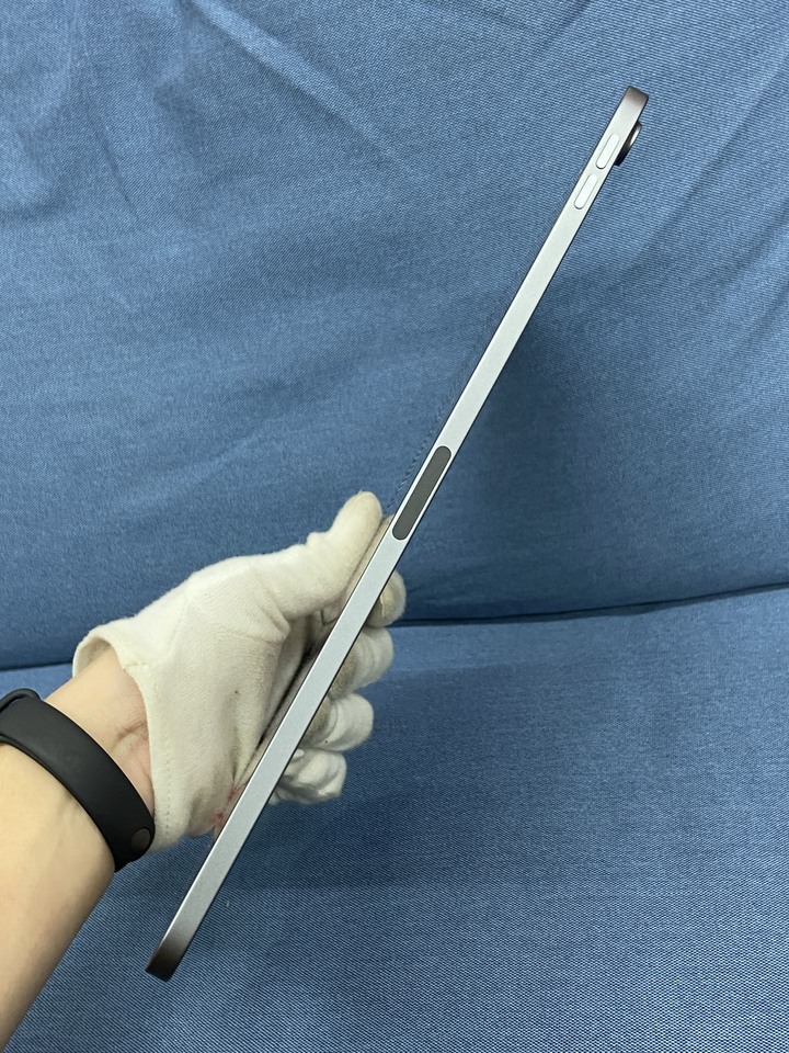 Apple iPad Air 4 64G 台版 Air4 10.9吋 二手蘋果平板電腦 WIFI版 黑灰色