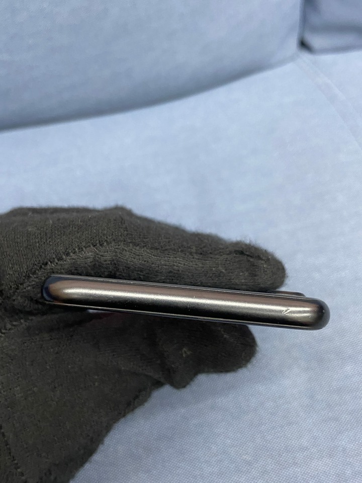 Apple IPhone SE 2 64G 黑色 SE2二手蘋果手機 單手機 電池90%