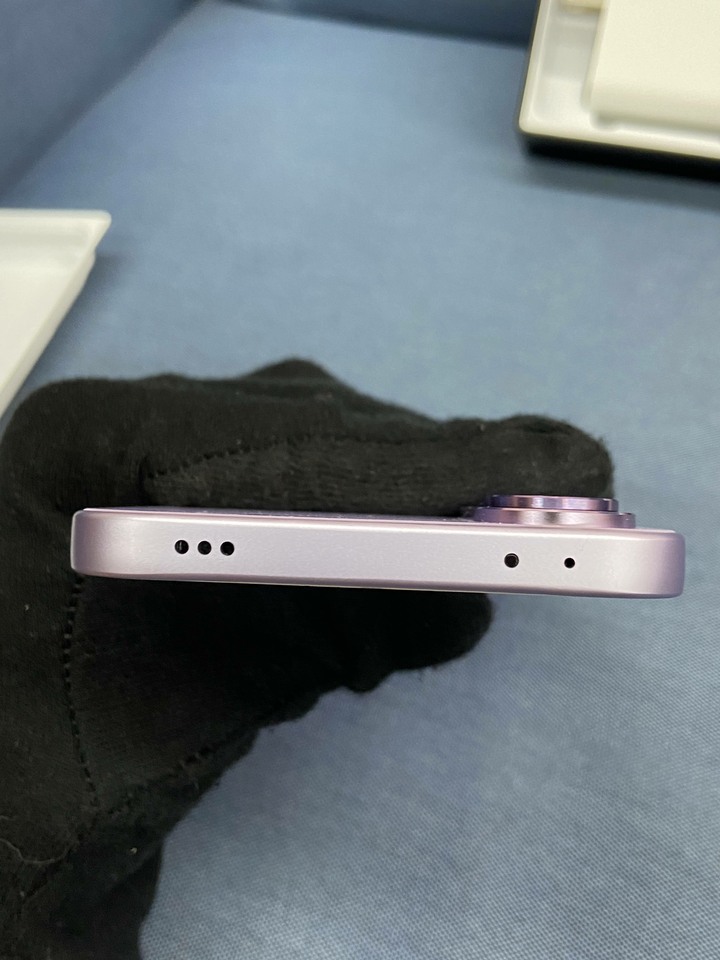 剛買保固長 5G Vivo V70 fe 12G/256G 5G攝影手機 紫色台灣公司貨