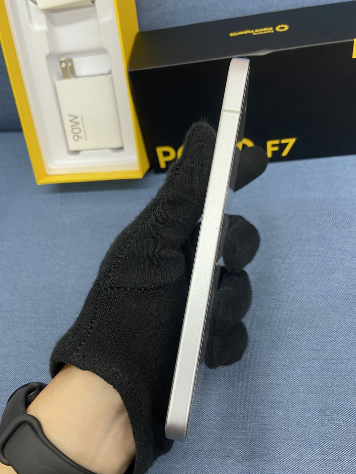 保固內 POCO F7 12+256G 小米手機 電競手機 大容量 白色
