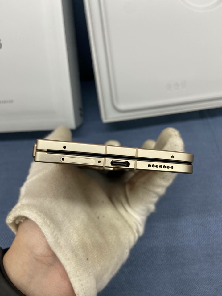 剛買保固長 OPPO Find N6 16G+512G 8.12吋5G摺疊手機 台灣公司貨