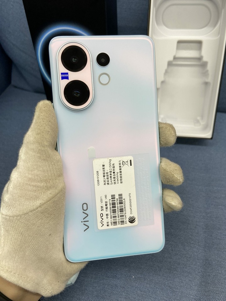 剛買保固長 5G Vivo V60 12G/512G 5G攝影手機 水藍色 台灣公司貨