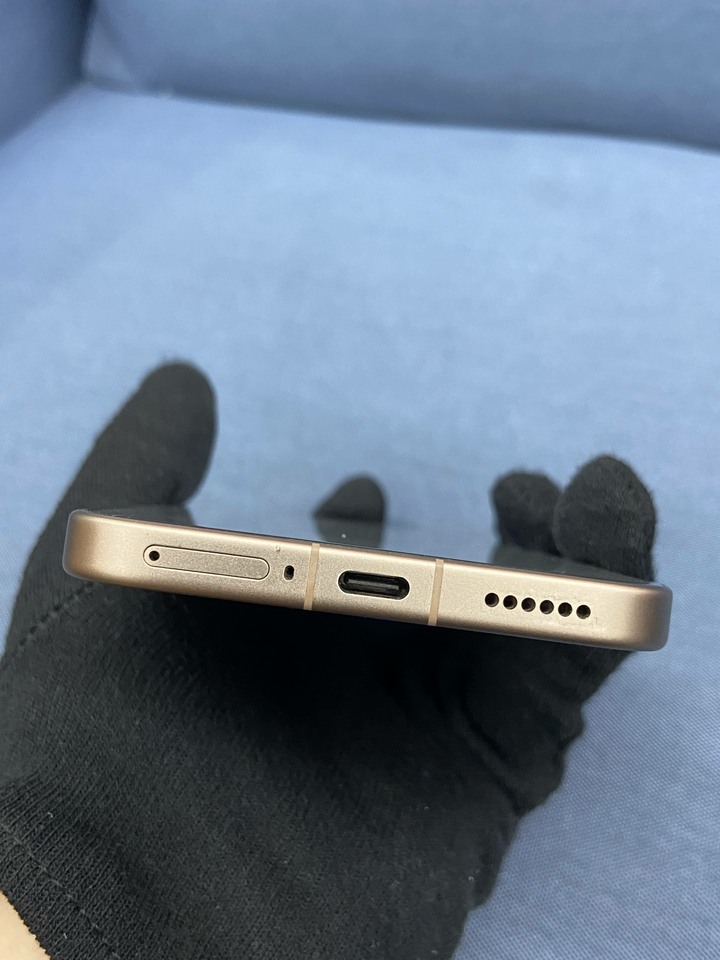 單手機出售 兩年保固小米15T Pro 512G 小米手機 電競手機 大容量金色