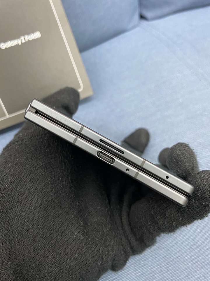 剛買保固長 Samsung Z Fold 8 512G大摺 二手三星摺疊手機 八代黑色手機 Fold8 Z flip