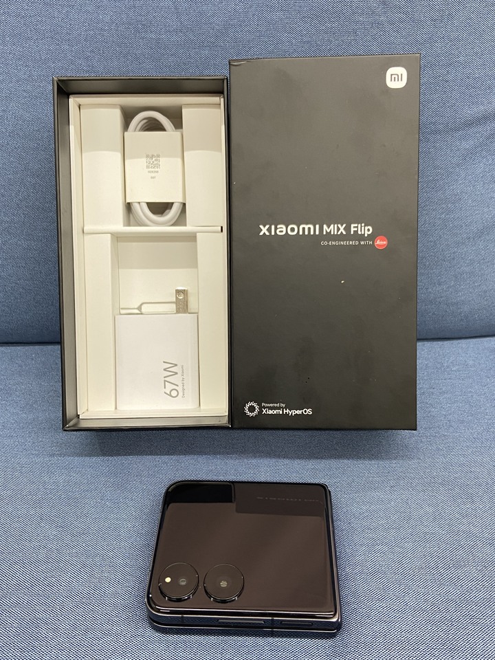 兩年保固內 小米Mix Flip 12G+512GB 5G台灣版 旗艦摺疊手機