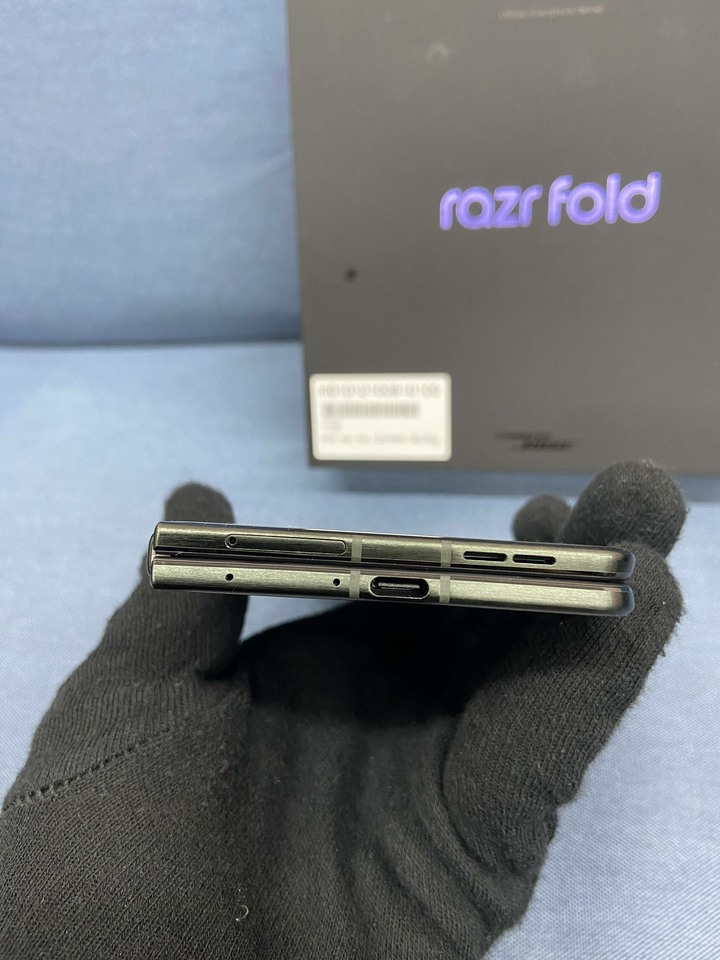 剛買保固超長 Motorola Razr Fold 12G/256G-(黑)(5G) 二手大摺疊摩托蘿拉手機