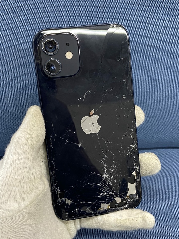 (背蓋大破裂) Apple IPhone 12 128G 二手蘋果手機 5G手機 IPhone12 黑藍色