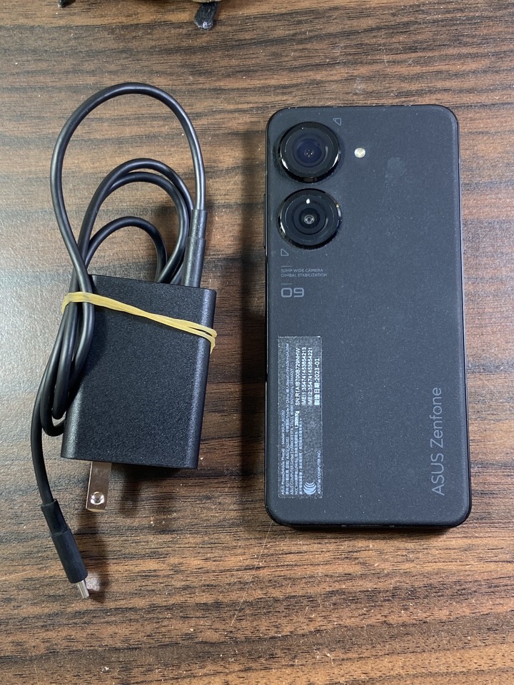 ASUS Zenfone 9 8G+128G 二手5G華碩手機 Zenfone9 第九代旗艦手機