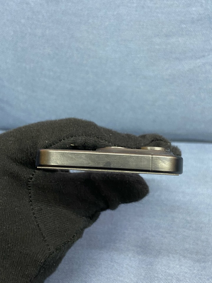 Apple IPhone 15 Pro 256G 二手蘋果手機IPhone15 Pro 黑色