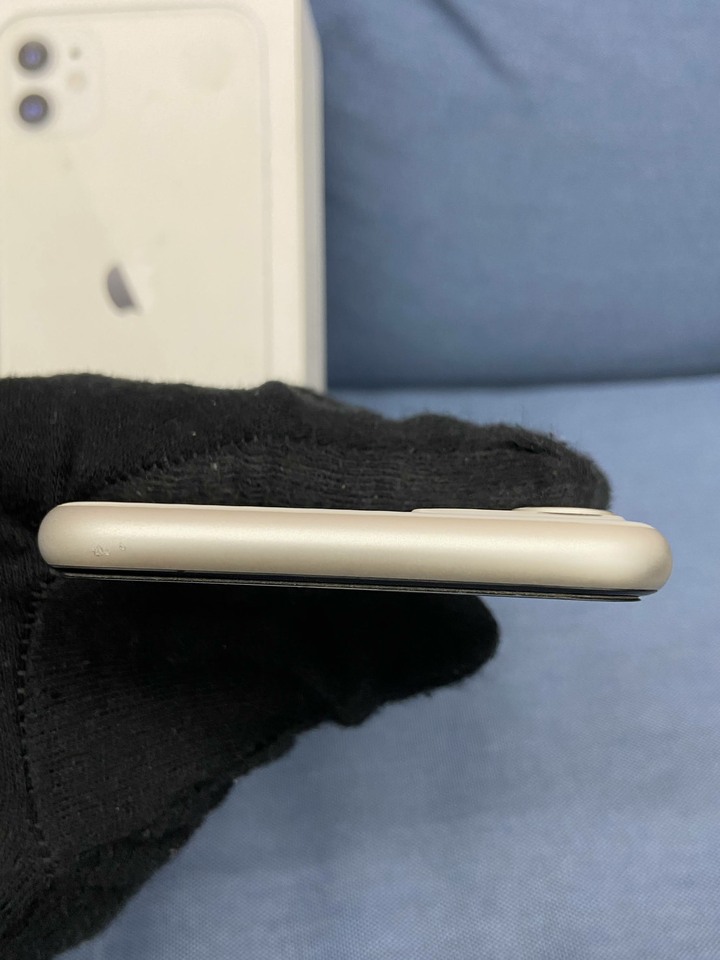 Apple IPhone 11 128G 二手 6.1吋蘋果手機 iPhone11 白色 G0NCXD