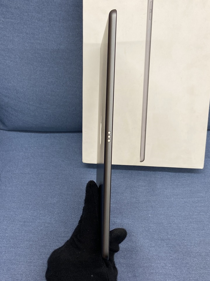 Apple IPad 7 32G 10.2吋 IPad7 2019 版 二手蘋果大螢幕平板 第七代 黑色
