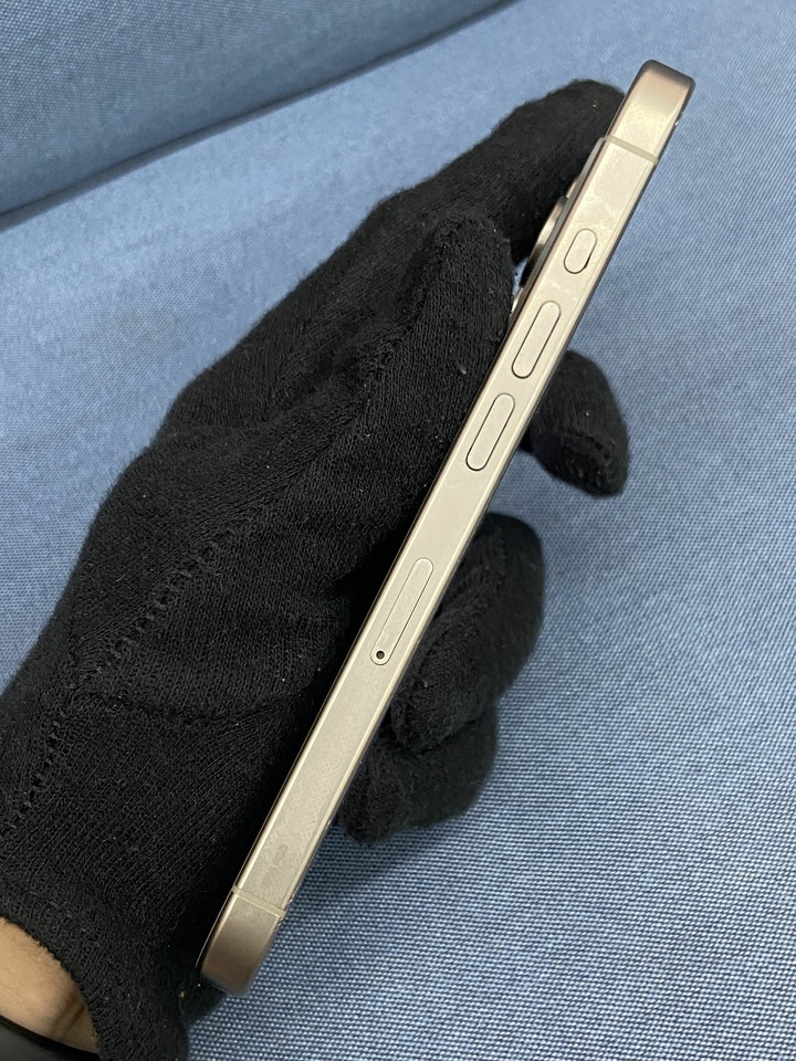 Apple IPhone 15 Pro 128G 二手蘋果手機IPhone15 Pro 鈦色