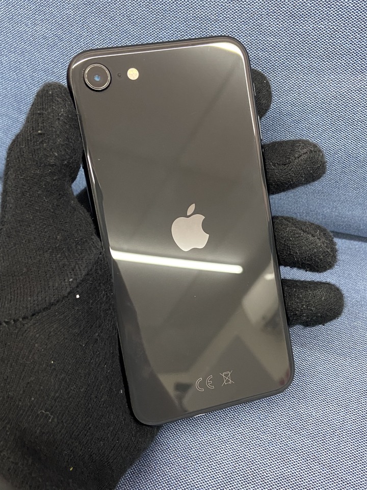 螢幕有線 Apple IPhone SE 2 SE2 64G 二手蘋果4G手機 黑色 電池86%