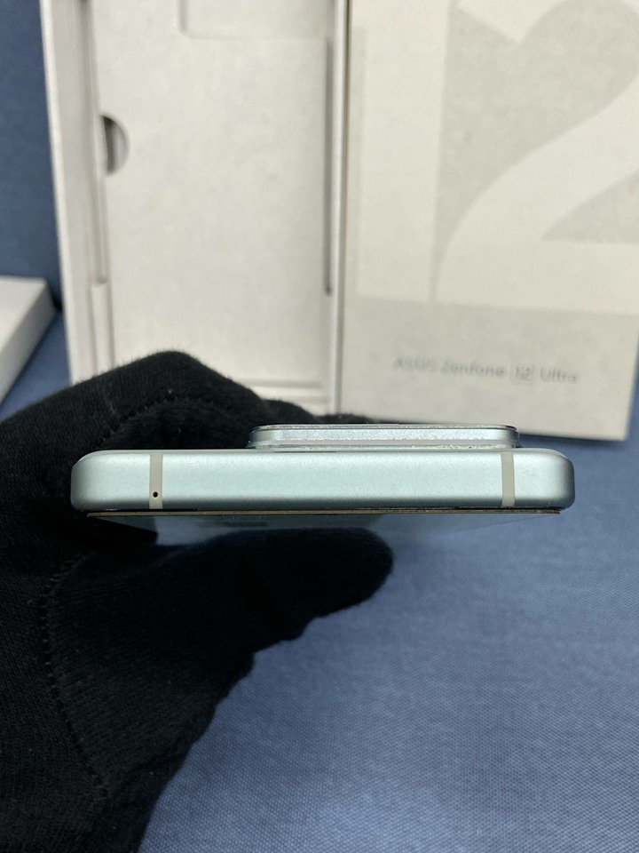 保固內 ASUS Zenfone 12 ultra 16G+512G 二手華碩5G旗艦手機 綠色 Zenfone12