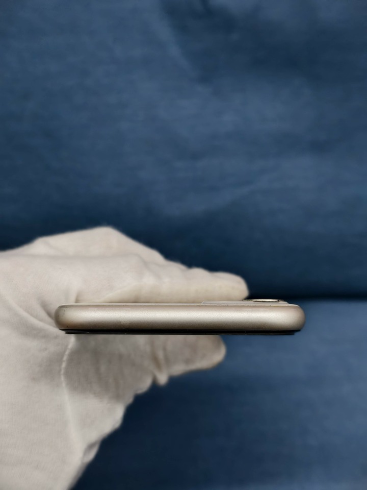 ((無臉部辨識) Apple IPhone 11 128G 二手蘋果6.1吋白色手機 iPhone11