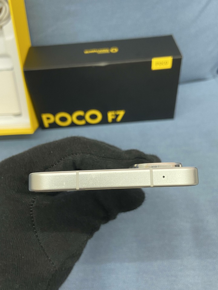 保固內 POCO F7 12+256G 小米手機 電競手機 大容量 白色