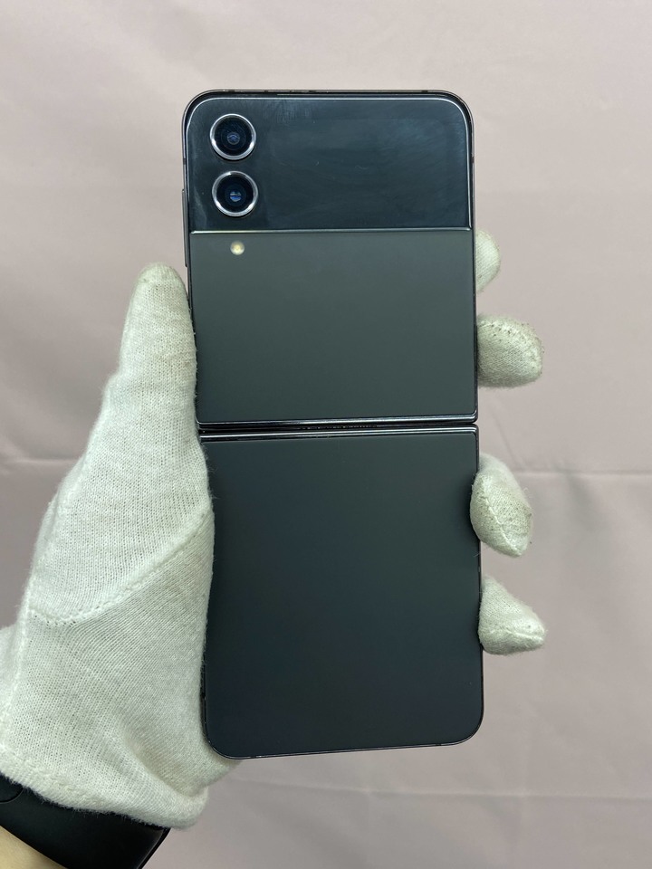 Samsung Z Flip 4 128G 5G 二手摺疊三星旗艦手機 Flip4 第四代 黑灰色