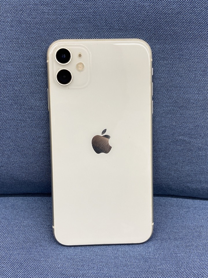 (螢幕中間觸控異常)Apple IPhone 11 64G 二手蘋果4G手機 白色 IPhone11