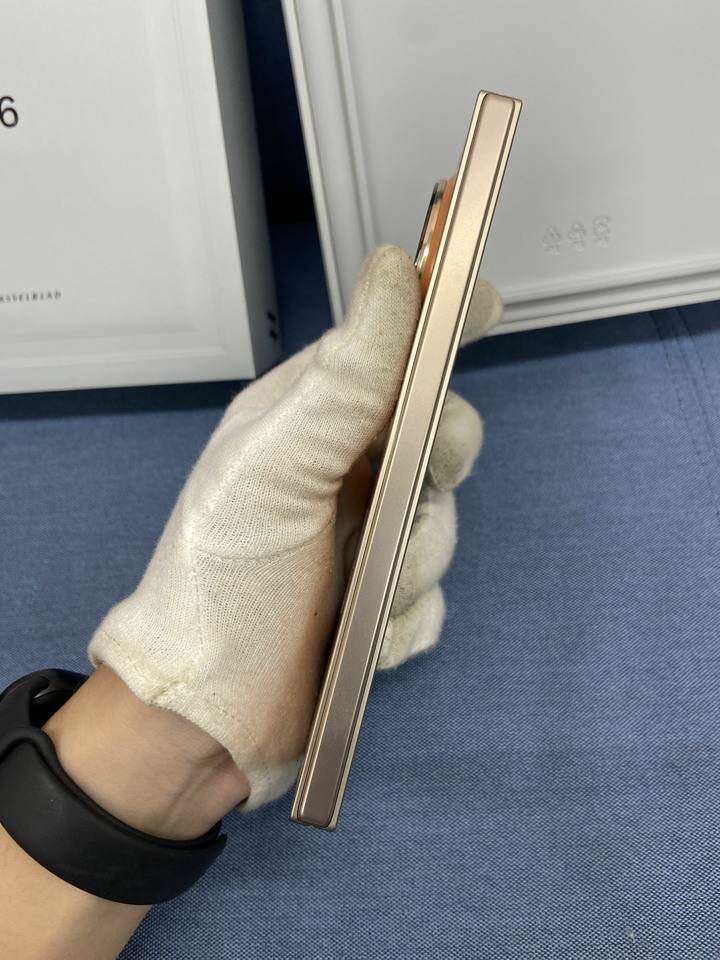 剛買保固長 OPPO Find N6 16G+512G 8.12吋5G摺疊手機 台灣公司貨
