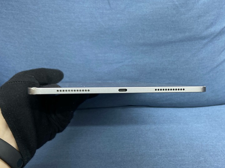 螢幕刮傷 Apple iPad Air 6 128G M2 2024 Air6 11吋蘋果平板WIFI版 灰色