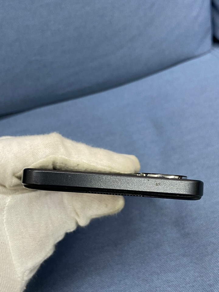 (背蓋大破裂) Apple IPhone 12 128G 二手蘋果手機 5G手機 IPhone12 黑藍色