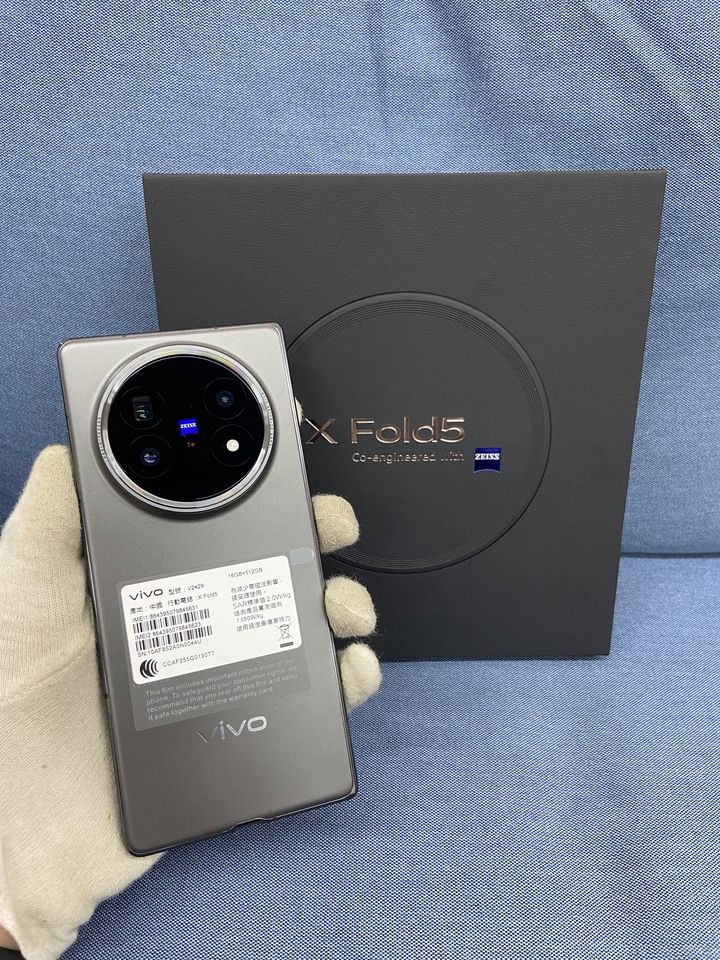 剛買兩年保固vivo X Fold5 (16G/512G) 5G摺疊智慧型手機二手 台灣公司貨 Fold 5