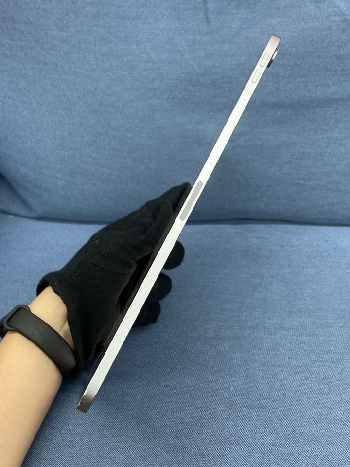 螢幕刮傷 Apple iPad Air 6 128G M2 2024 Air6 11吋蘋果平板WIFI版 灰色