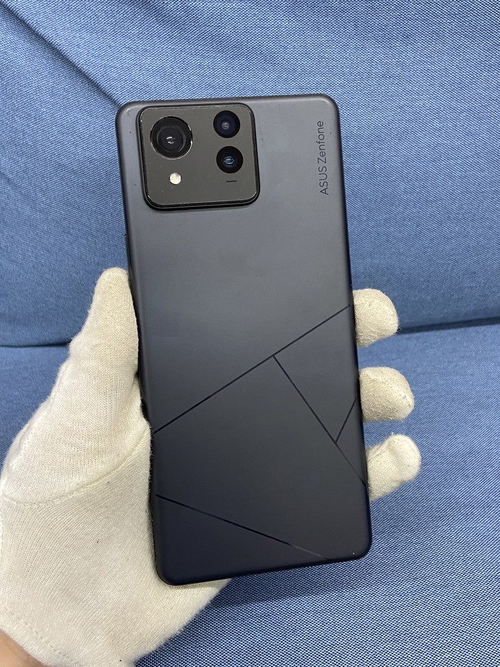 ASUS Zenfone 11 ultra 12G+256G 二手華碩5G旗艦手機 Zenfone11灰色 單機