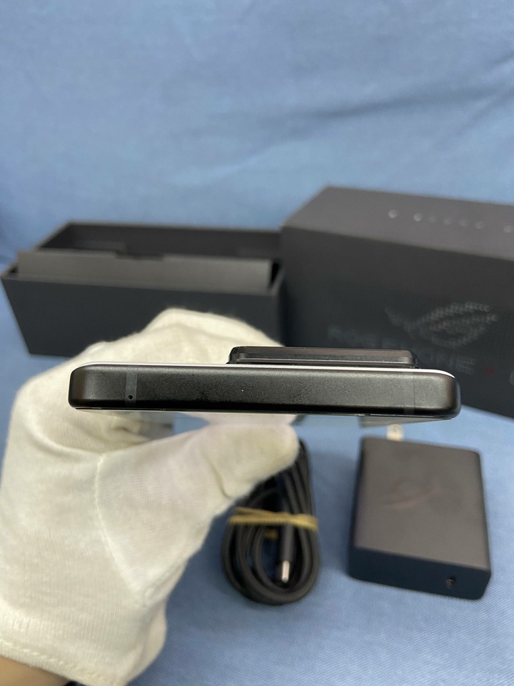 ASUS ROG Phone 9 5G 16+512G 二手華碩電競手機 Rog Phone9 台灣公司貨 白色