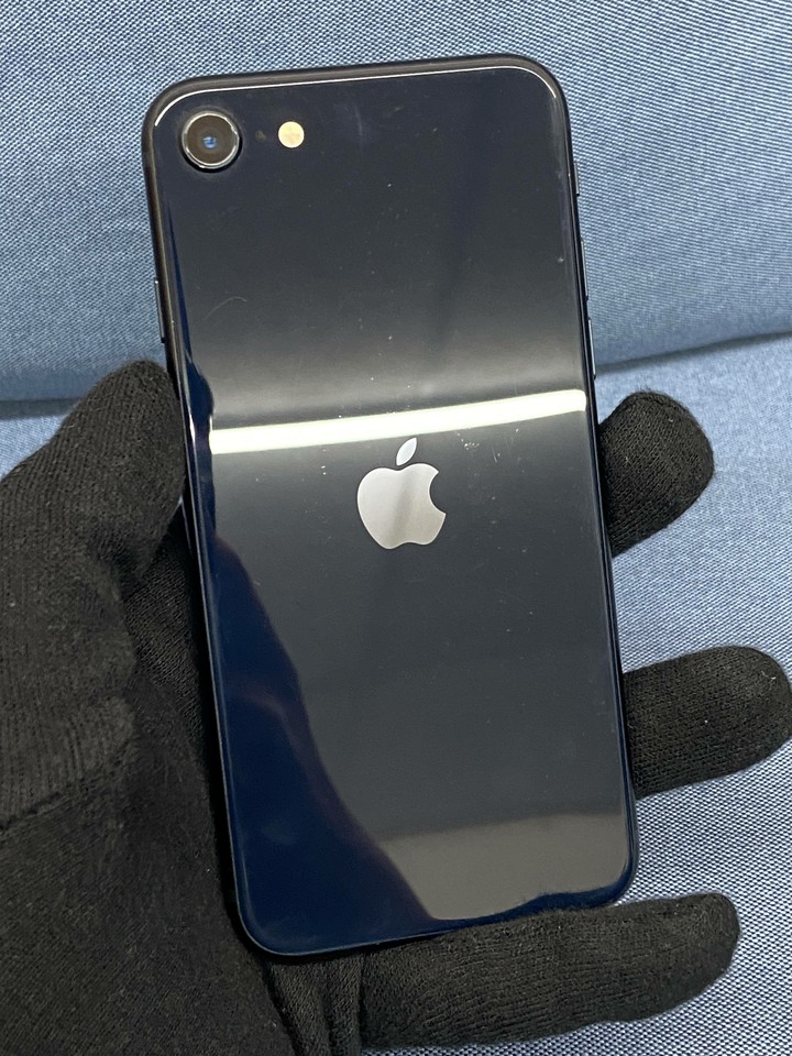Apple IPhone SE3 64G SE 3 二手蘋果5G手機 612048 黑色