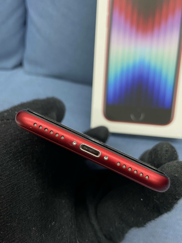 Apple IPhone SE3 SE 3 64G二手蘋果5G手機 2022 第三代 紅色